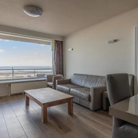 Beautiful 2-bedroom With Sea View In T74 Daire Oostende
